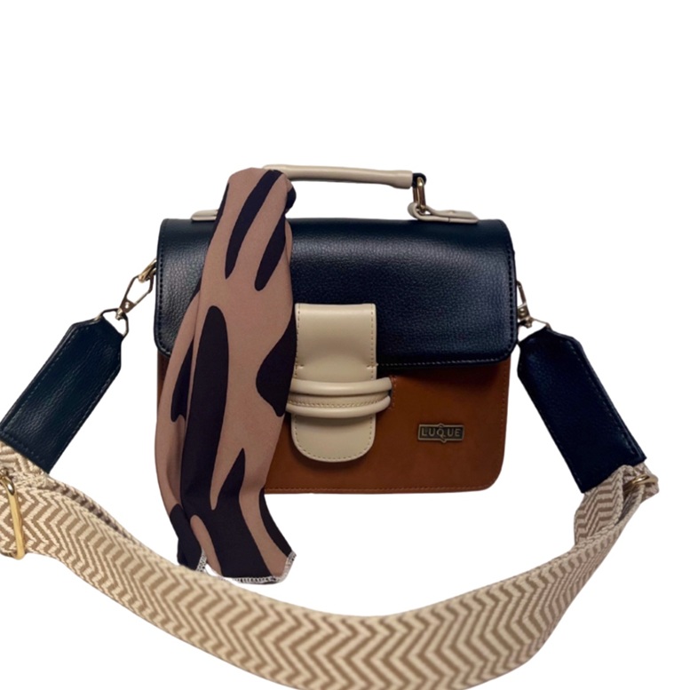 Baulito-Leonor-Luque-Negro